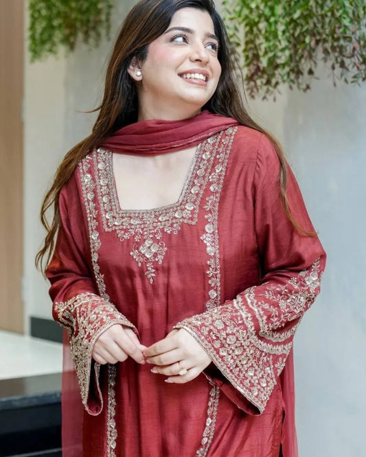 Party Wear Chiffon Salwar Suit Set With Dupatta Front Side