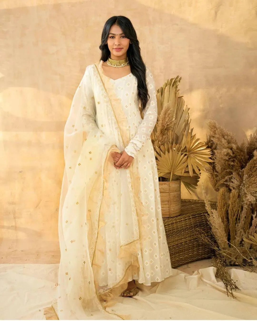 Party Wear White Anarkali Suit With Dupatta 