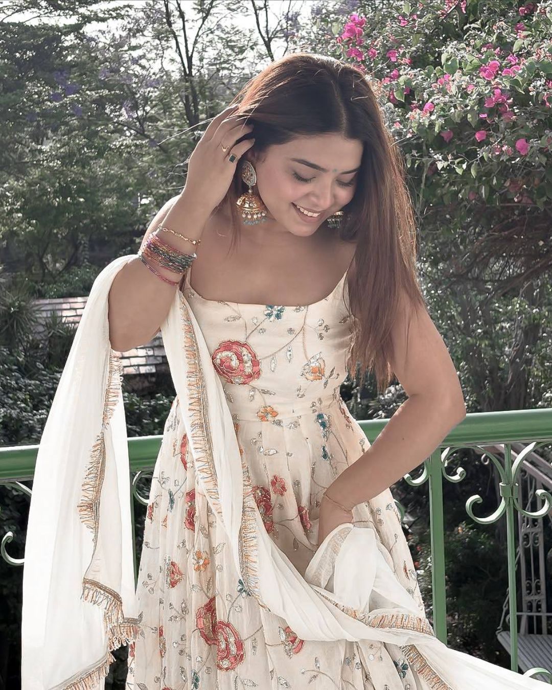 Party Wear Off White Sleeveless Anarkali Suit Set with Matching Dupatta